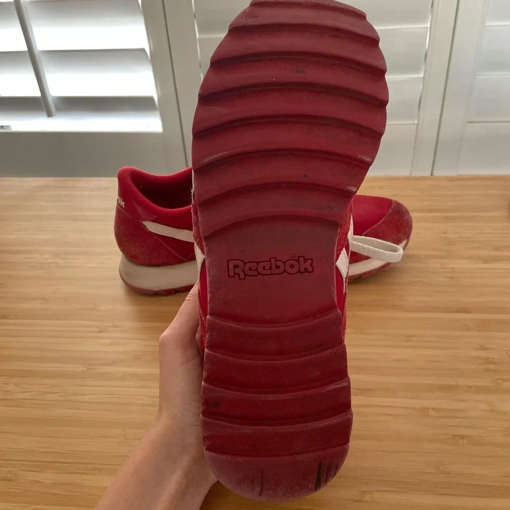 Rebook women's size 10 red tennis shoes